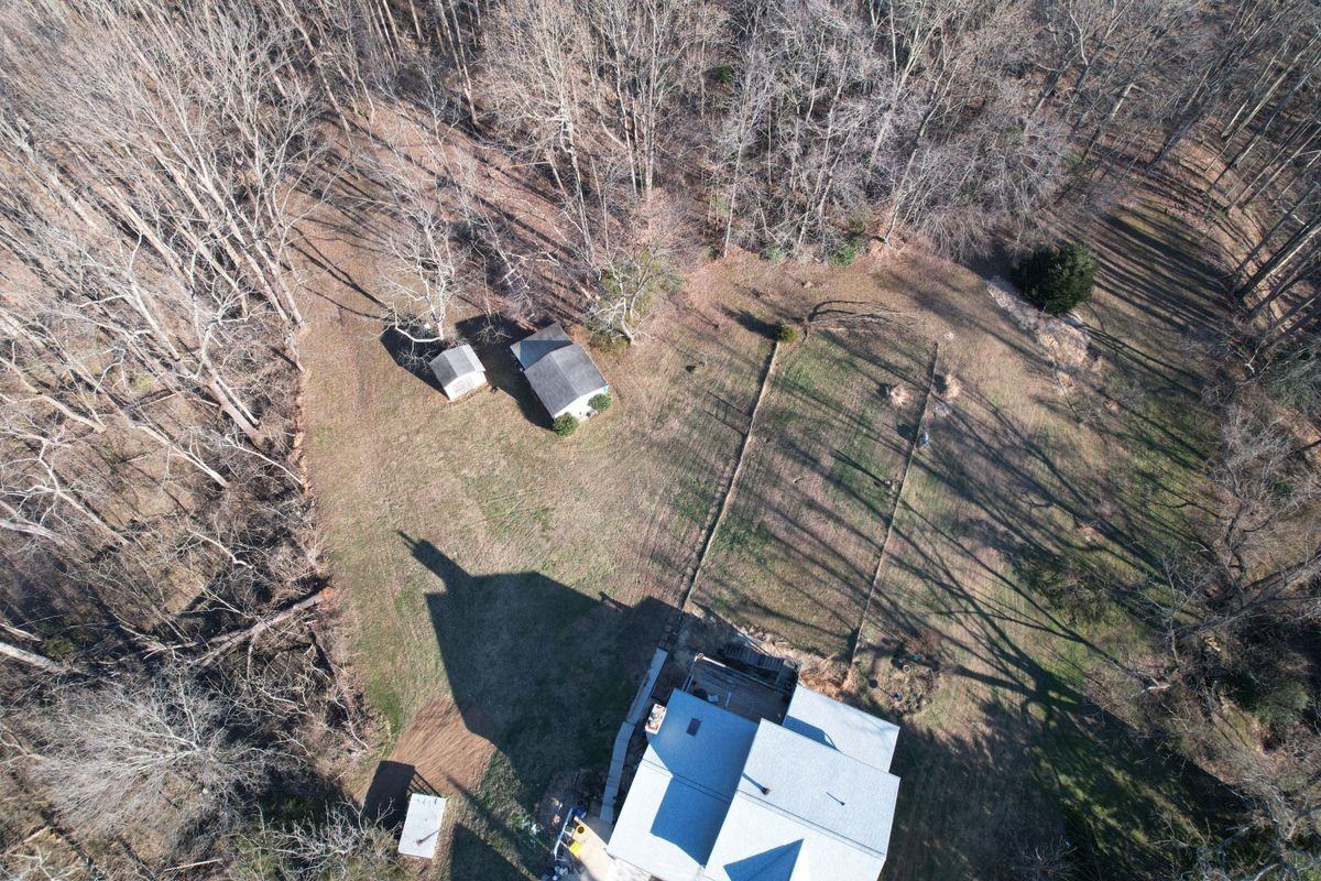 6233 Southern Maryland Blvd - Photo 2 of 3