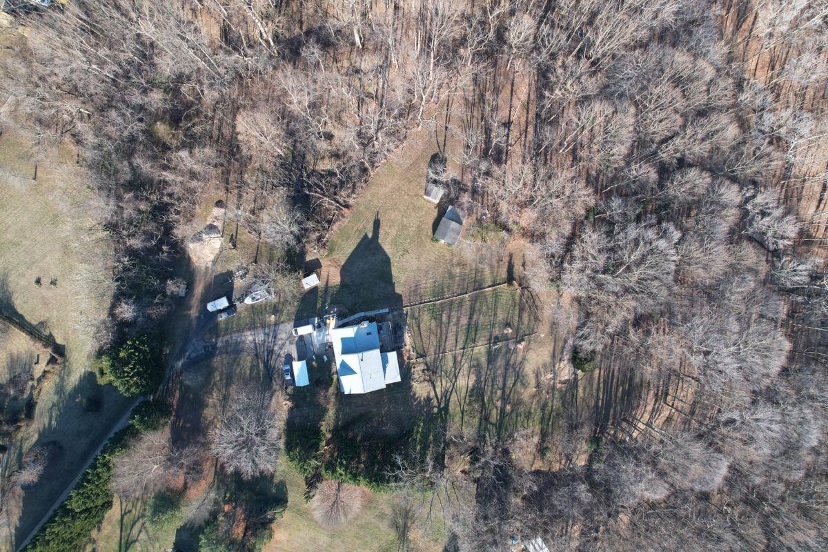 6233 Southern Maryland Blvd - Photo 3 of 3