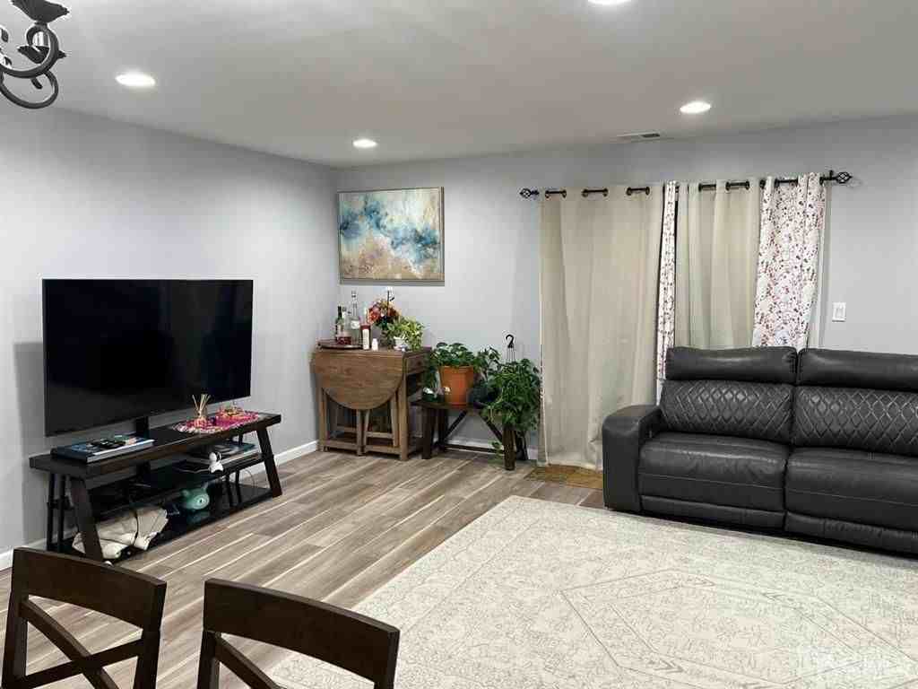 66 Redbud Rd - Photo 5 of 19