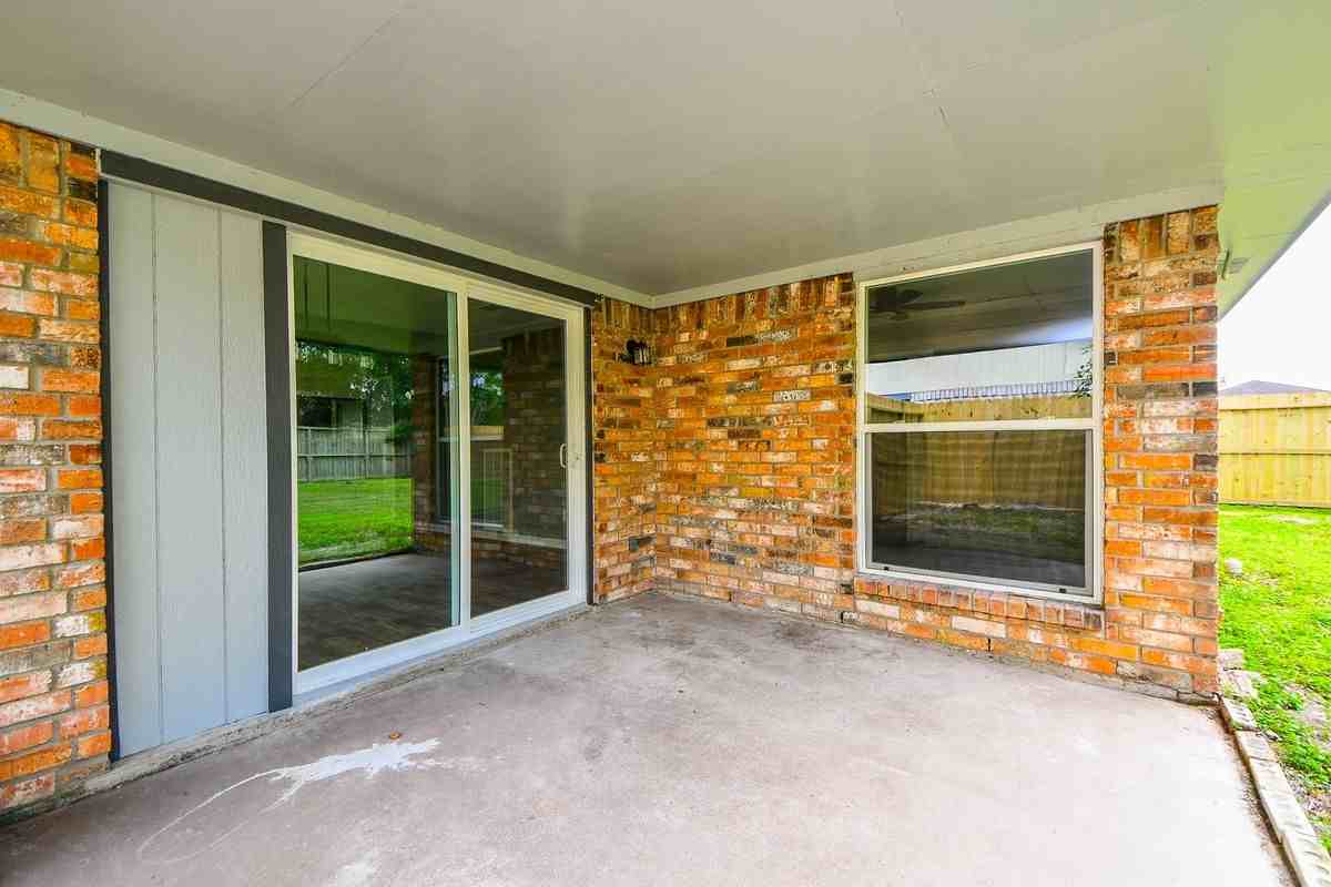17022 Quail Park Dr - Photo 4 of 33