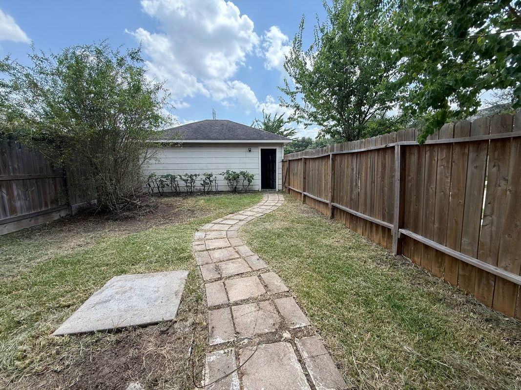 16835 Libson Falls Dr - Photo 4 of 21