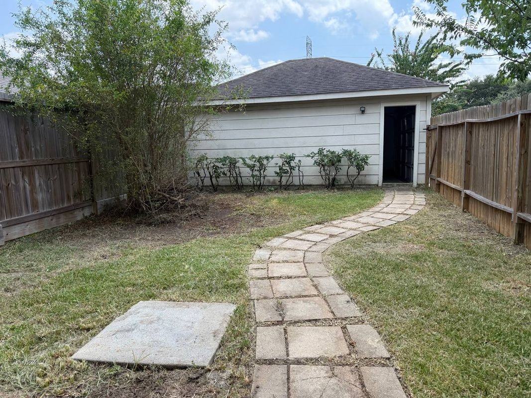 16835 Libson Falls Dr - Photo 5 of 21