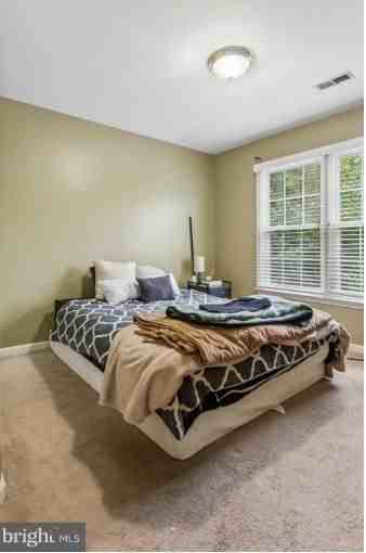 36 Dawson Dr - Photo 3 of 25