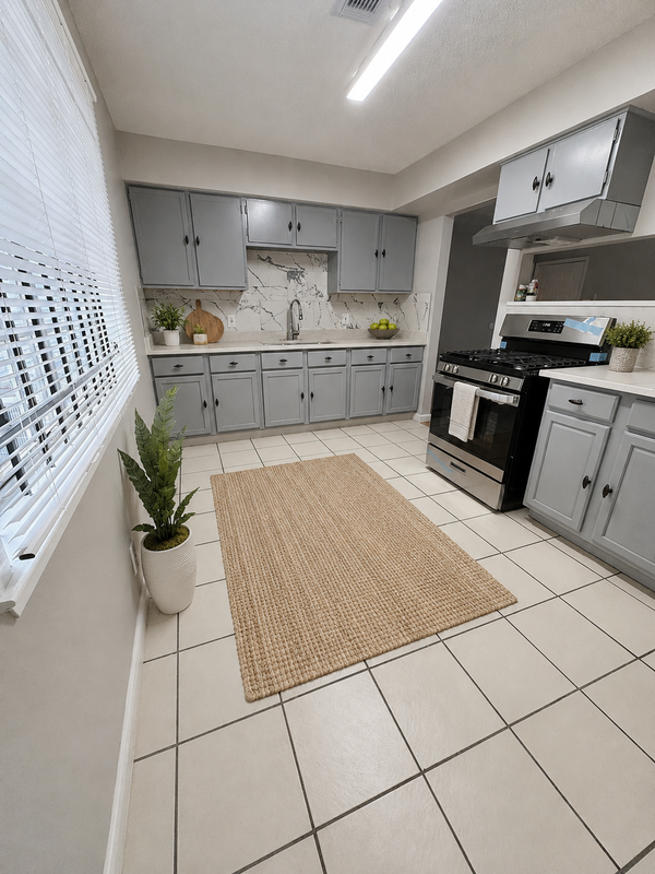 3731 Alberta St - Photo 4 of 10