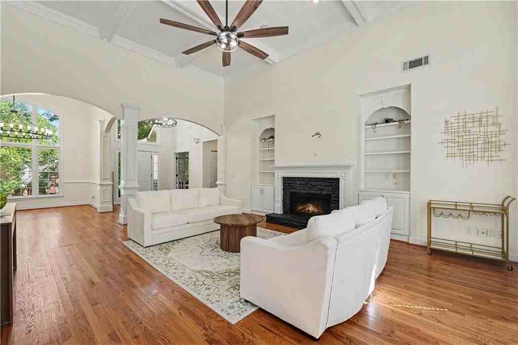 4315 Rosemont Dr - Photo 7 of 27