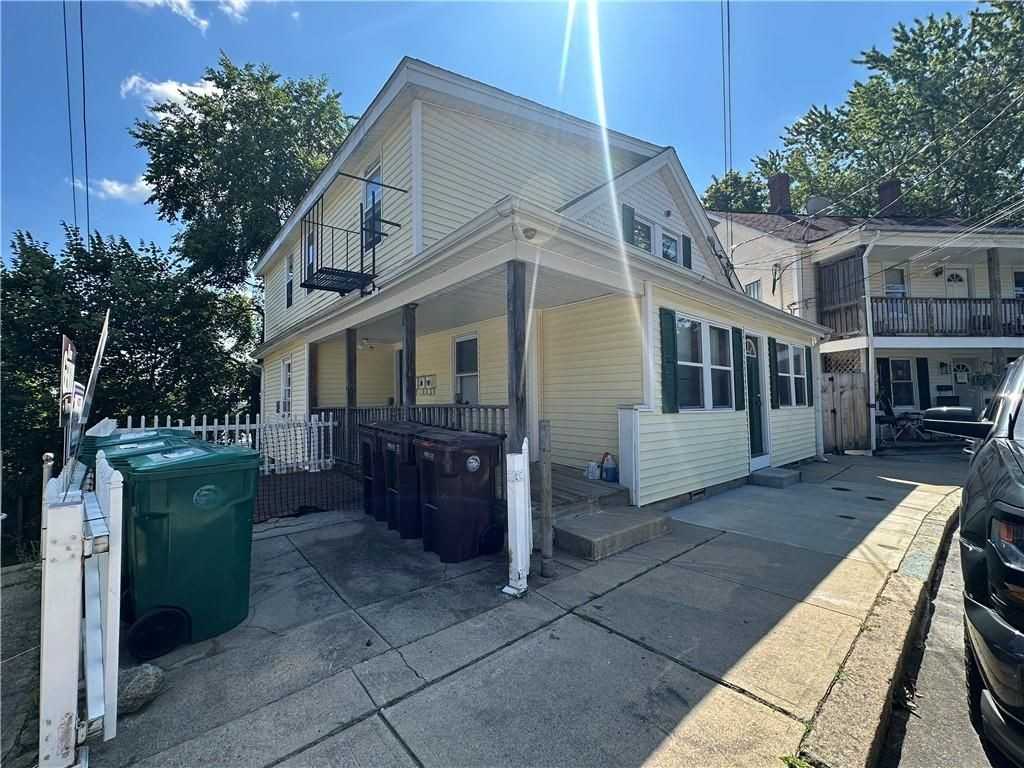 177 Boyden St ##2 - Photo 3 of 15