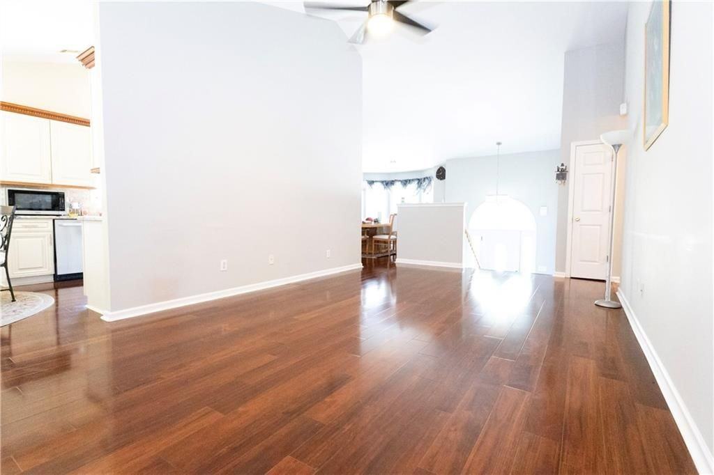 315 Myrtlewood Ter - Photo 2 of 24
