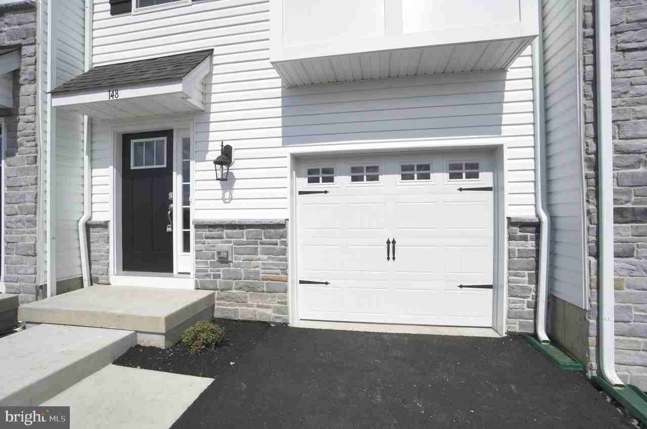 148 Bell Ct - Photo 2 of 36