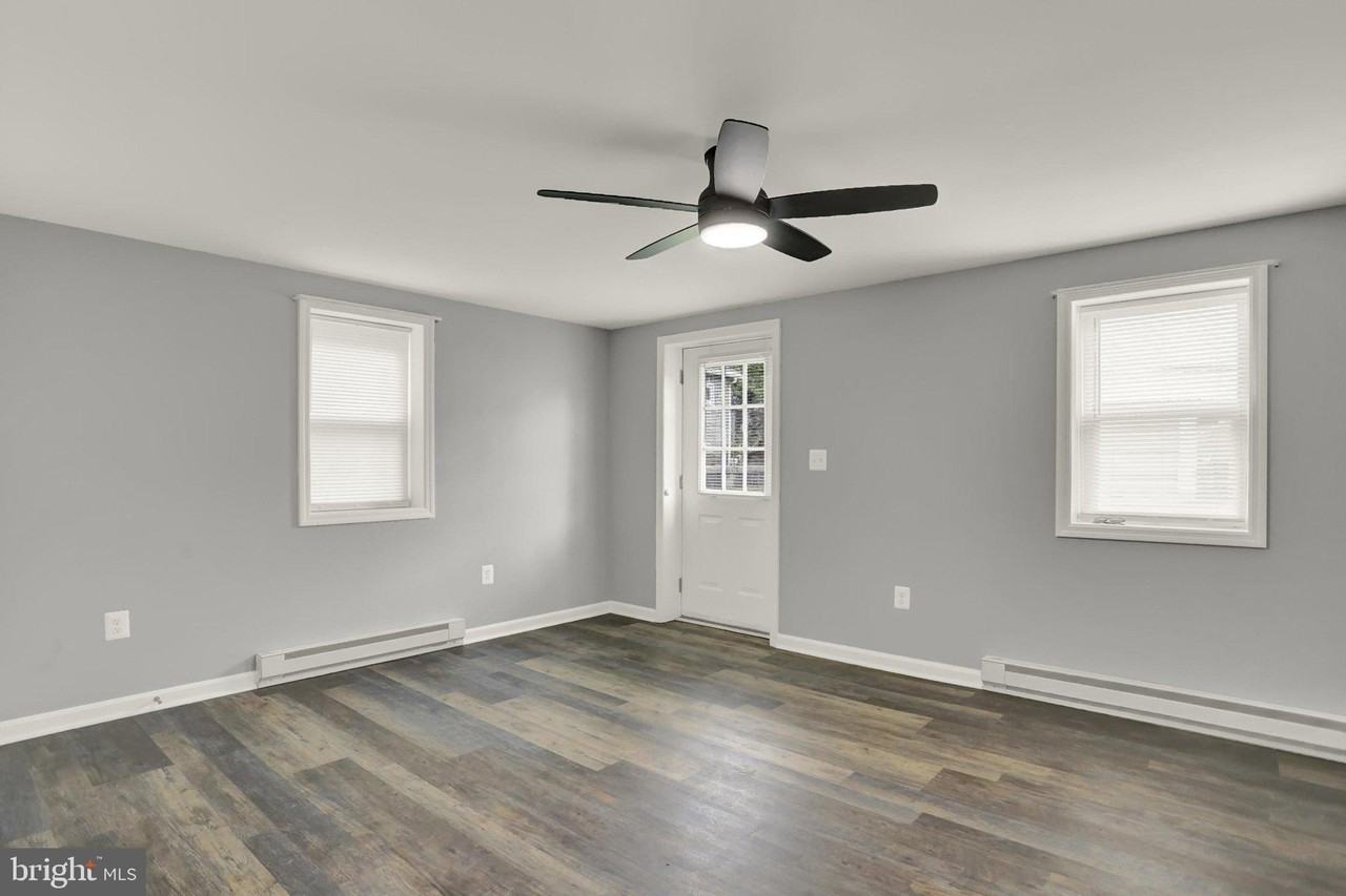 200 High St - Photo 2 of 10