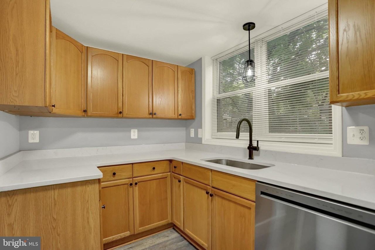 200 High St - Photo 5 of 10