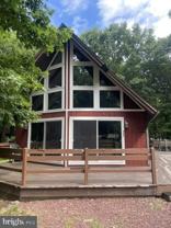 21 Lindbergh Cir - Photo 1 of 1