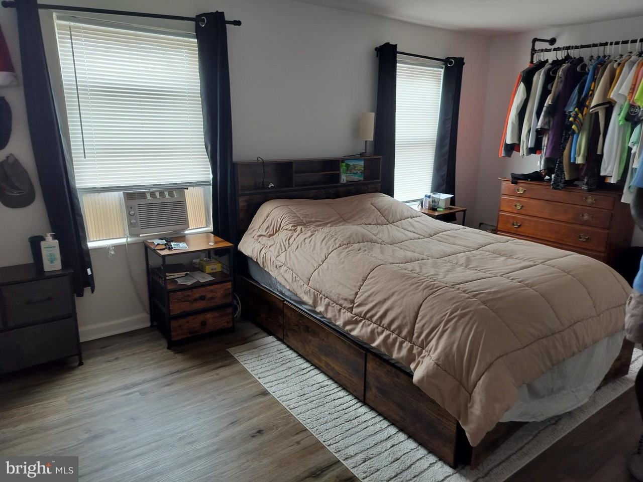 136 N 5th Ave - Photo 5 of 12