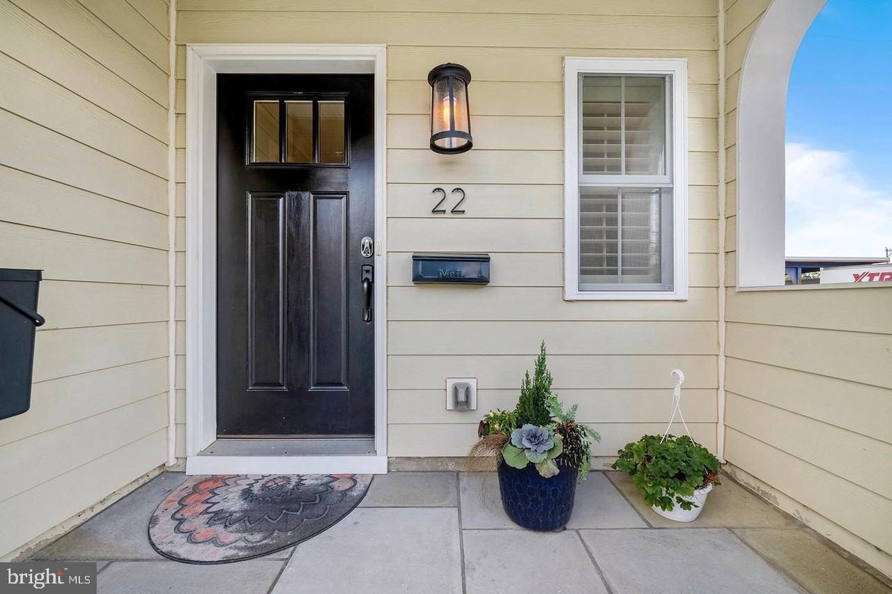 22 Bridge Ave - Photo 4 of 50