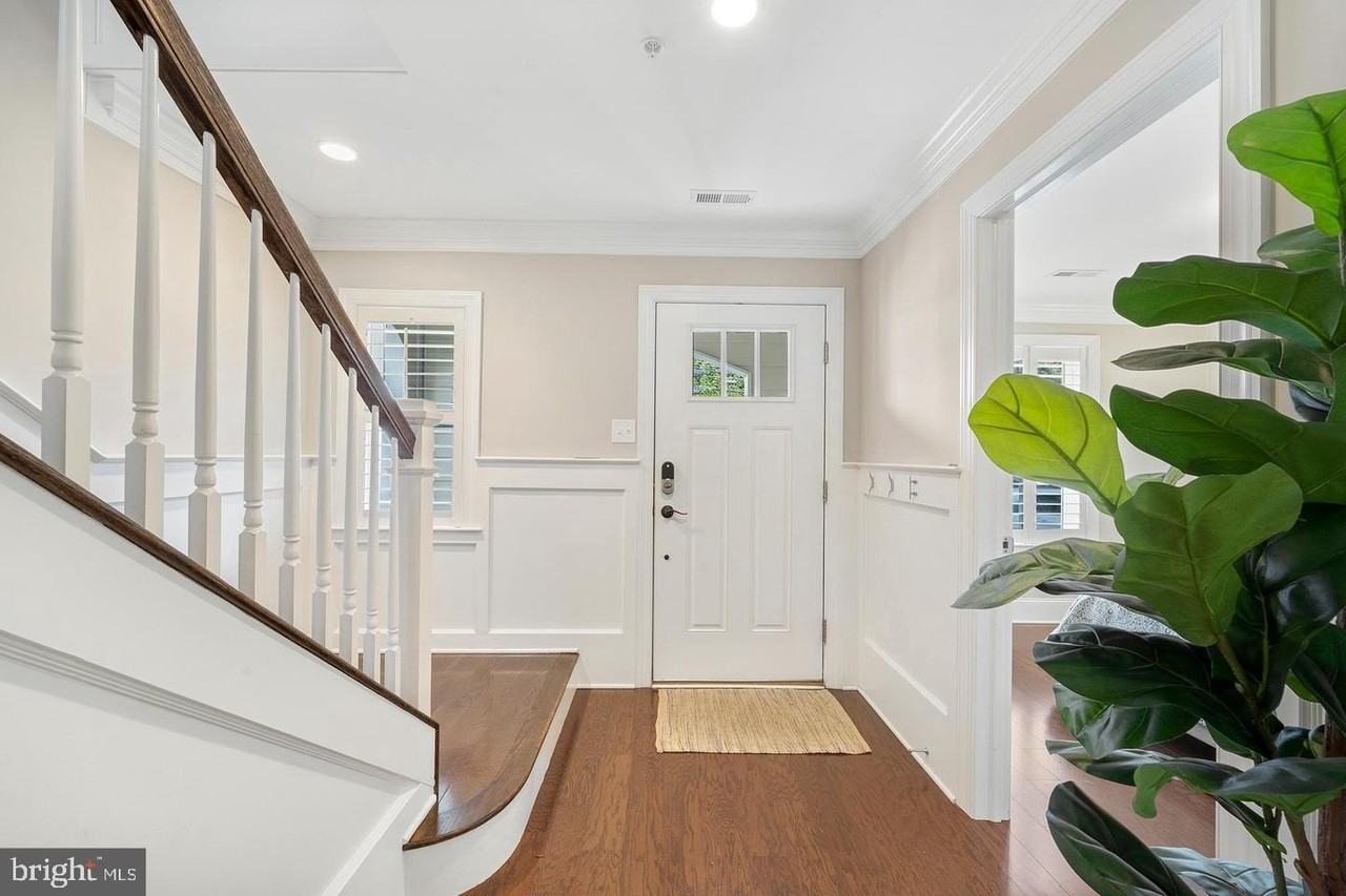 22 Bridge Ave - Photo 6 of 50