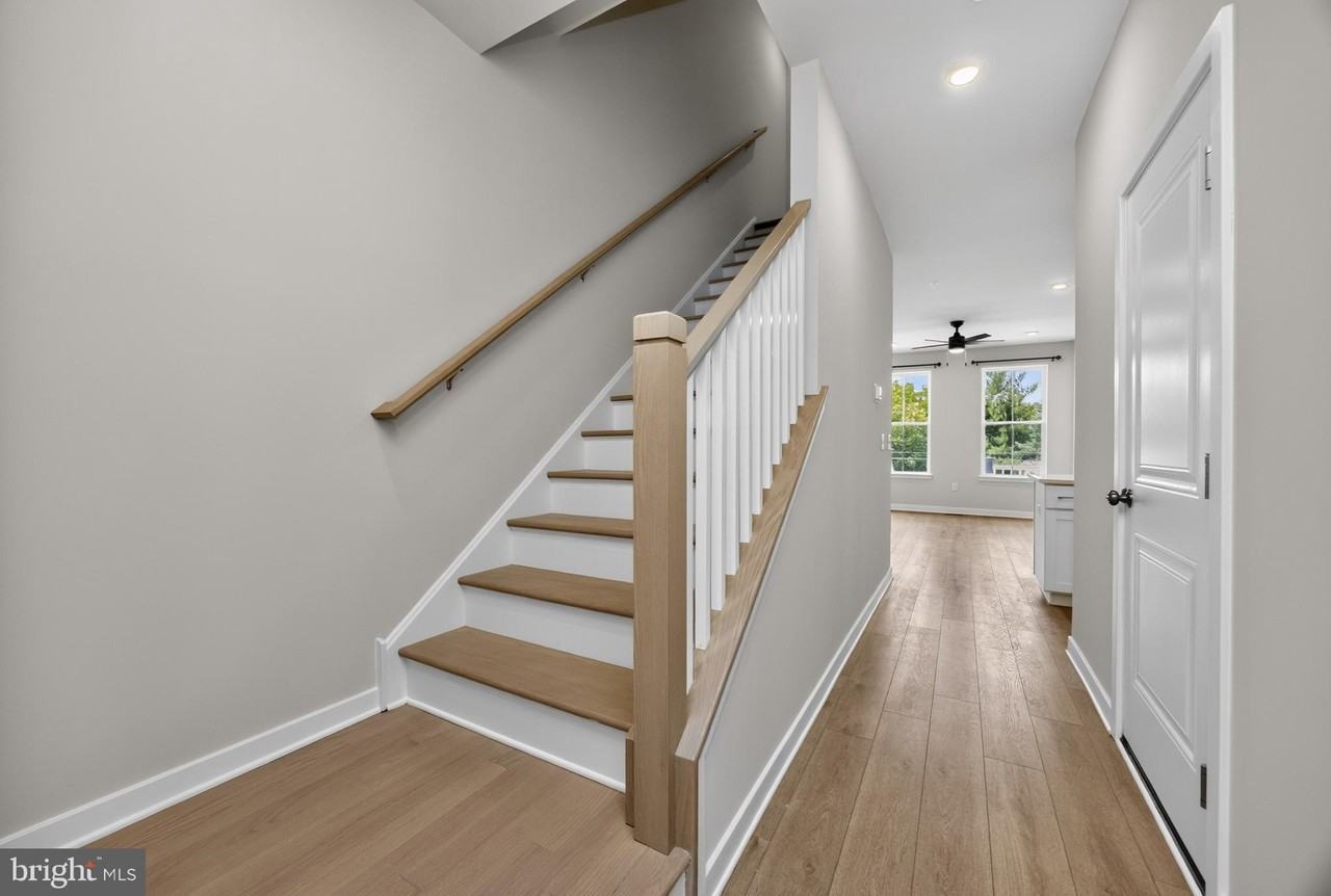 113 Abramo Victor Dr - Photo 6 of 32