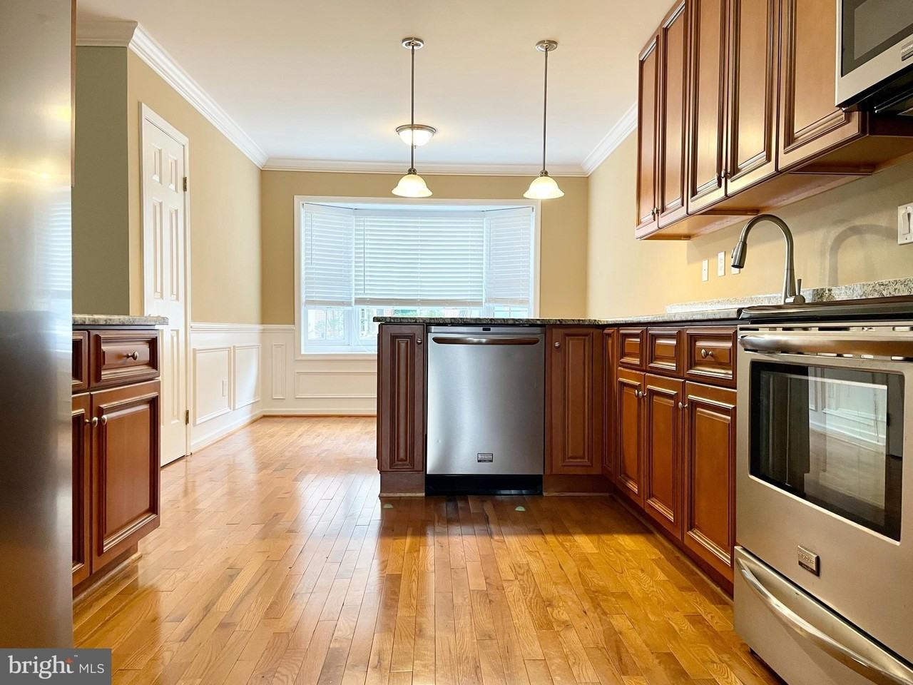 503 Brighton Cir #5C - Photo 4 of 20