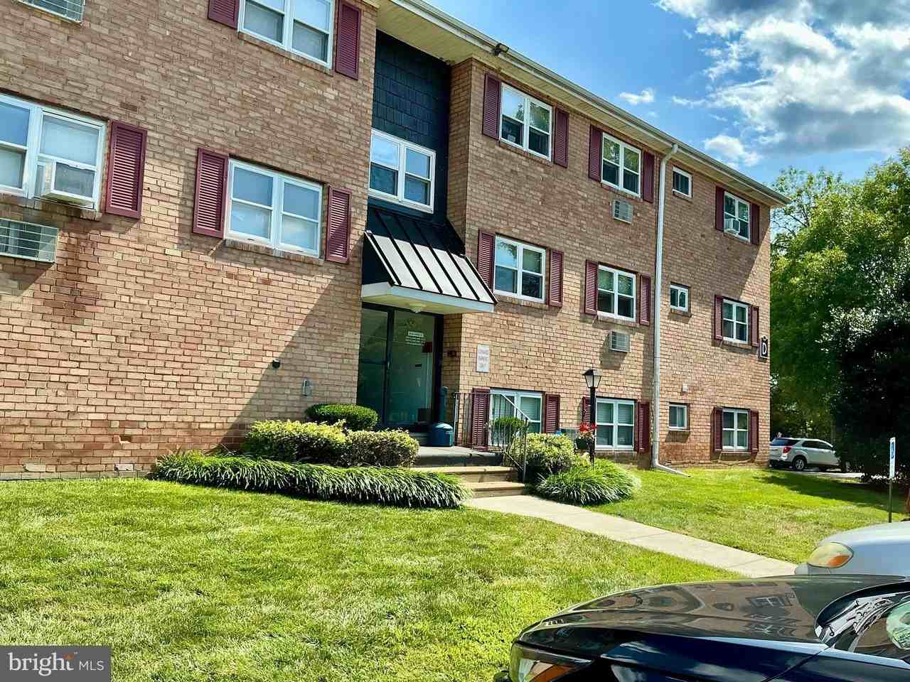 335 E Lancaster Ave #D5 - Photo 2 of 15