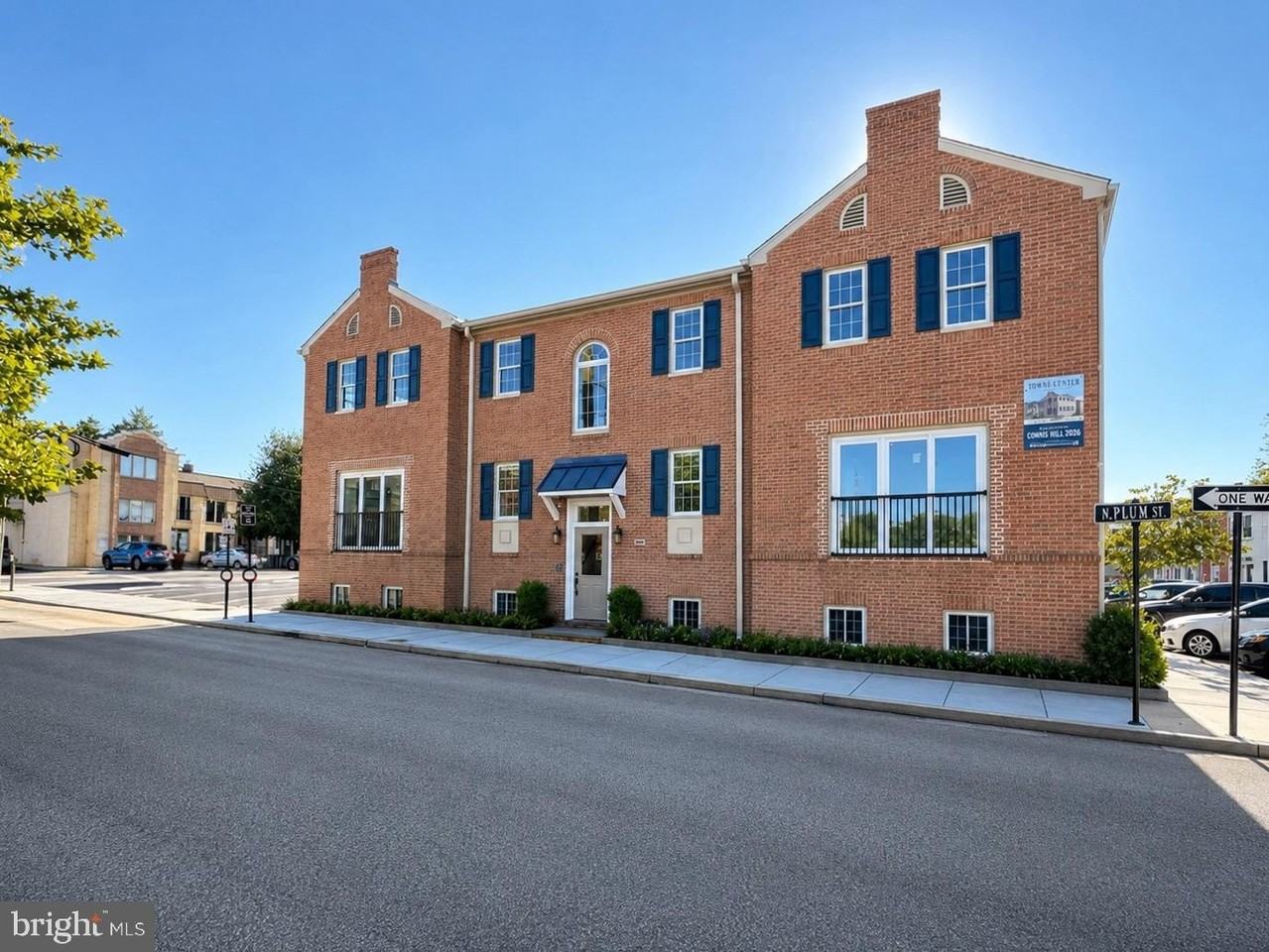 21 W Front St #2B
