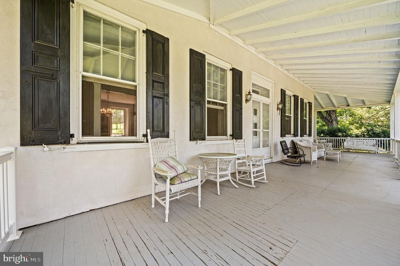 124 Station Rd - Photo 4 of 43
