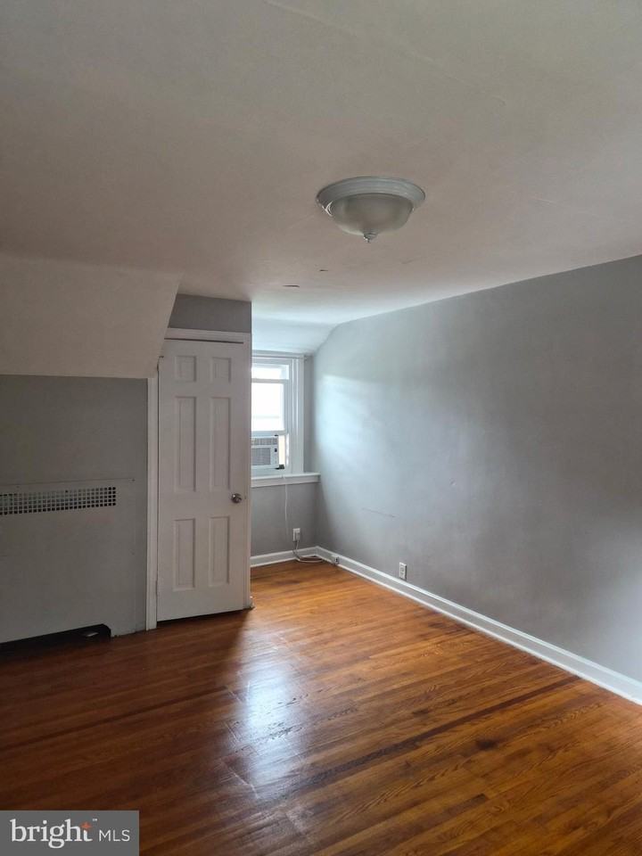 4118 Berry Ave - Photo 6 of 17