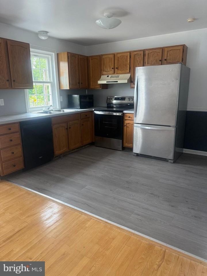 48 Pennwick Dr - Photo 3 of 6