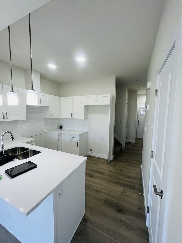 603 - 603 Orchards Boulevard Southwest - Photo 2 of 10