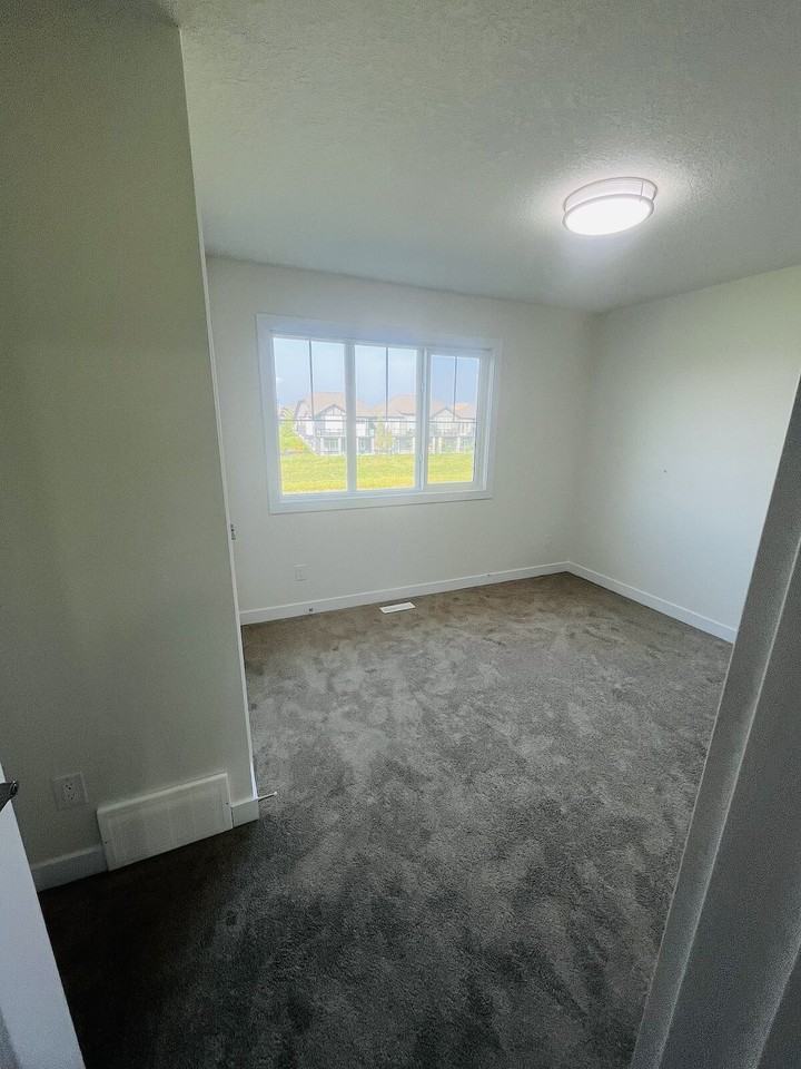 603 - 603 Orchards Boulevard Southwest - Photo 7 of 10