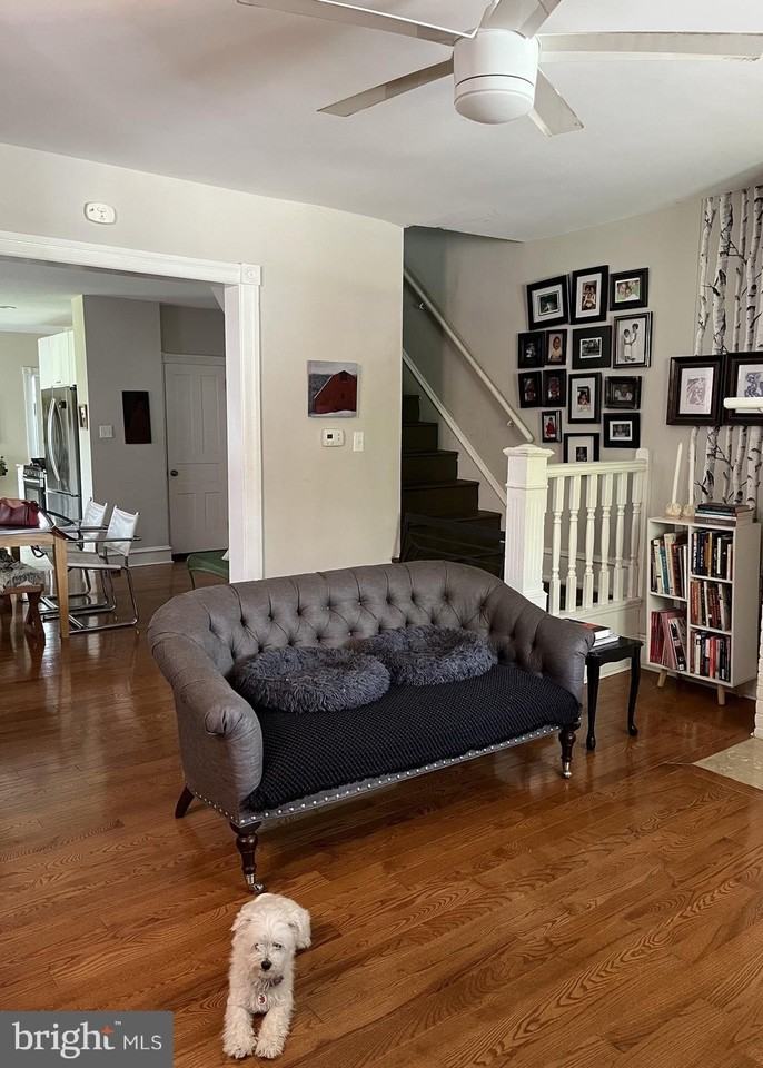 213 Ardmore Ave - Photo 3 of 32