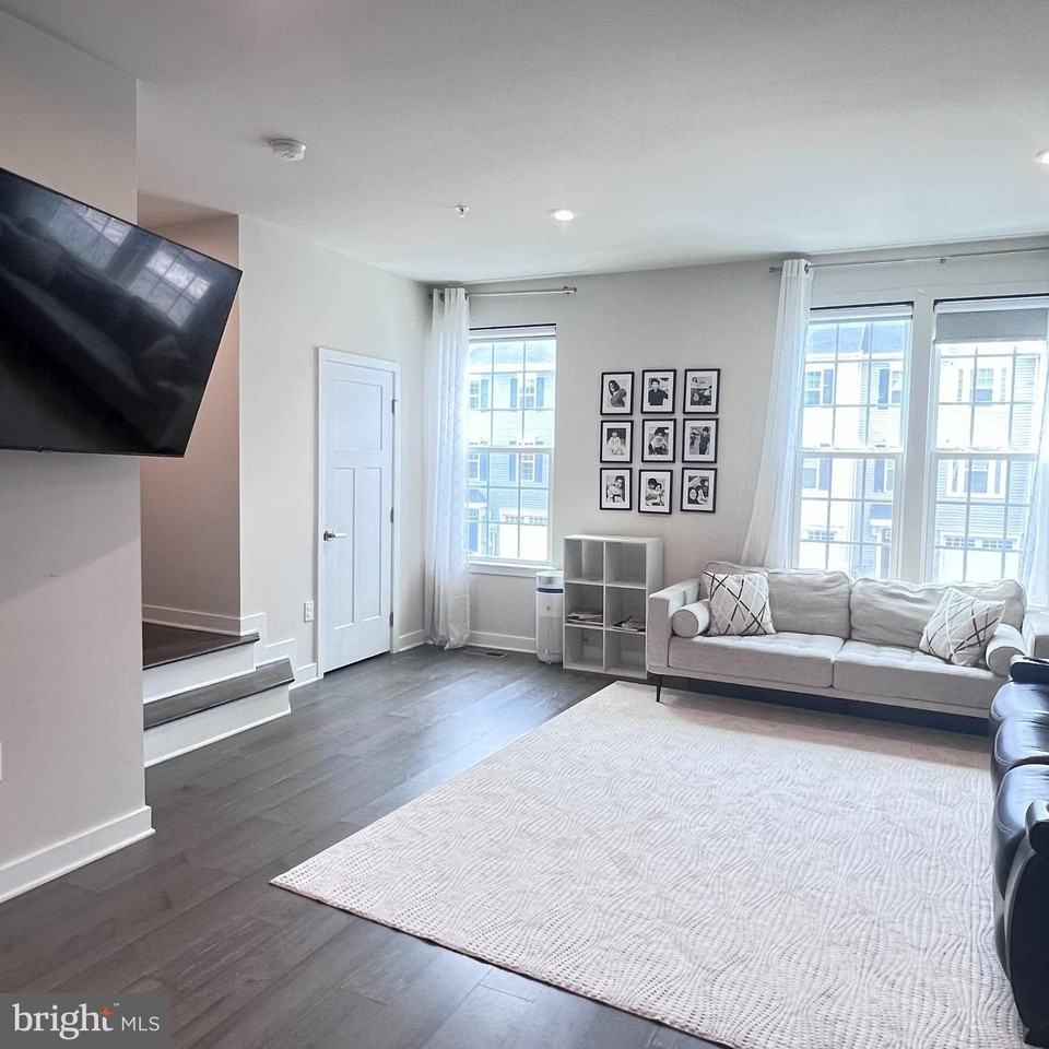 18 Hunters Dr - Photo 6 of 16