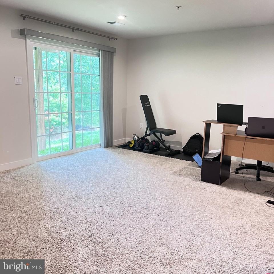 18 Hunters Dr - Photo 7 of 16