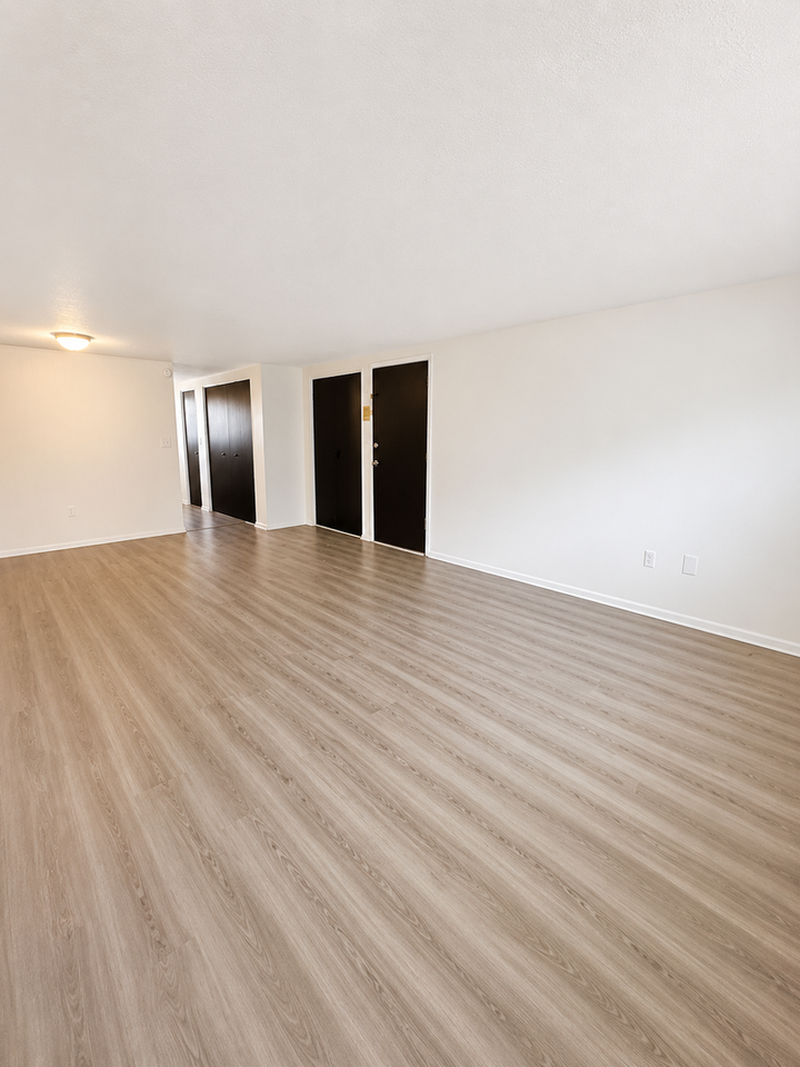 470 Market St #13 - Photo 2 of 14