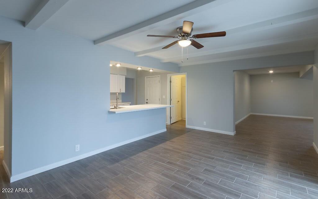 1654 N Queensbury #1 - Photo 5 of 10