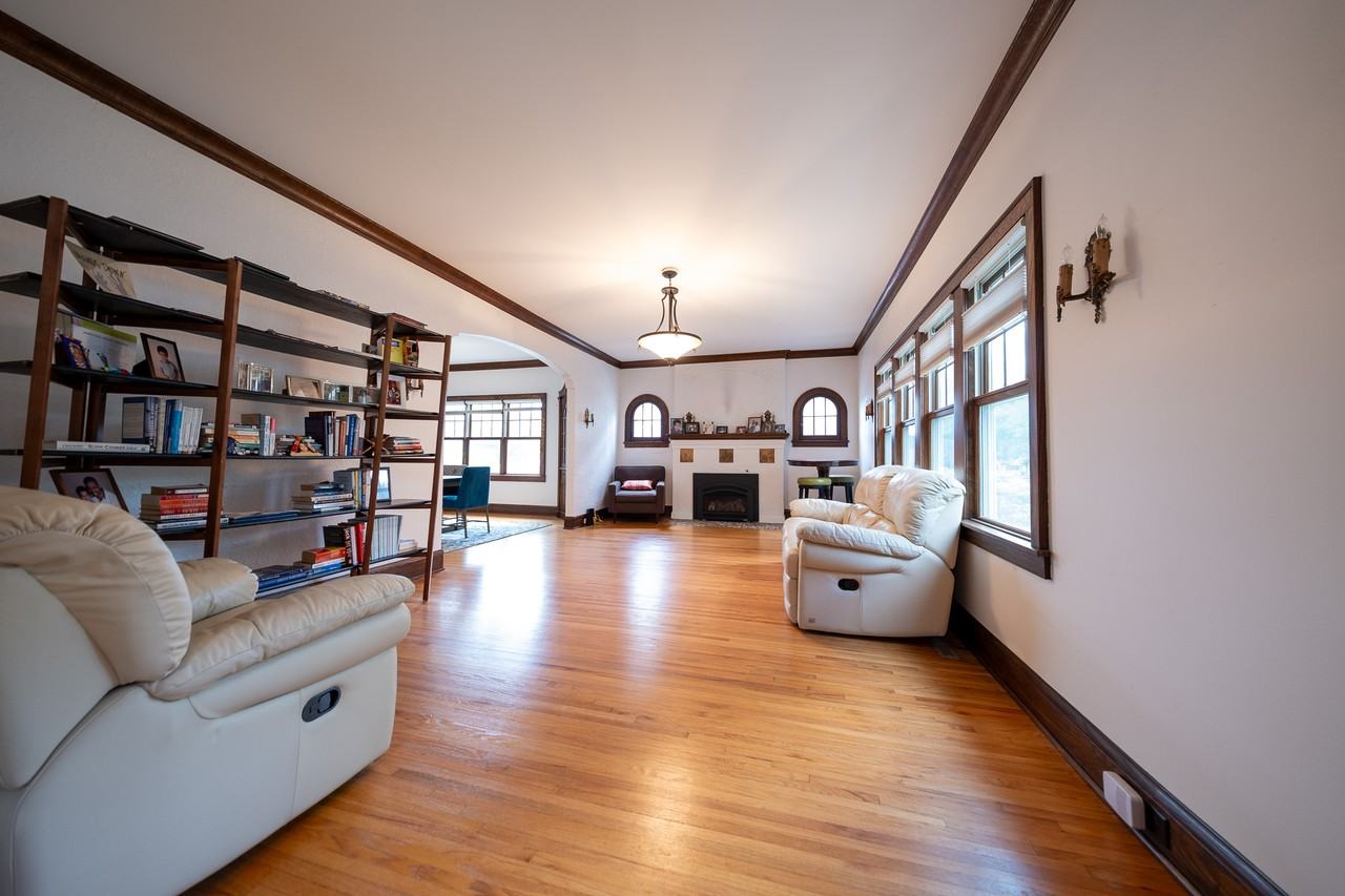 1600 Sheridan Ave N #1 - Photo 3 of 44