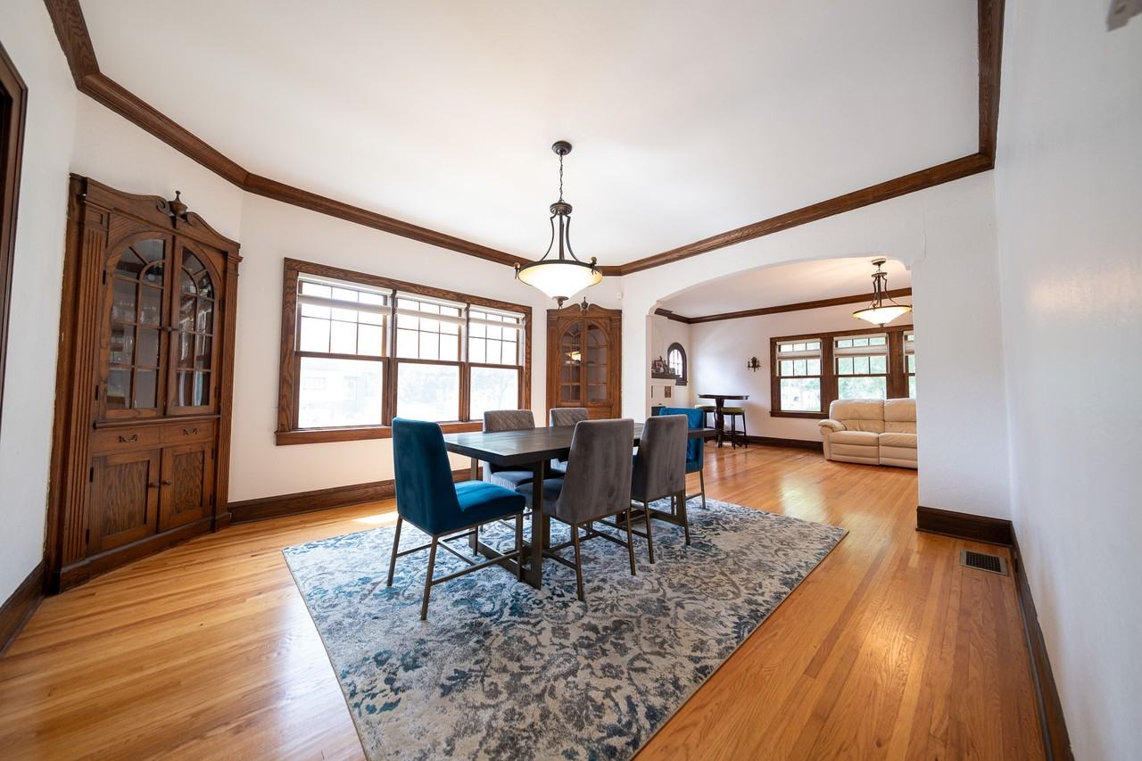 1600 Sheridan Ave N #1 - Photo 6 of 44