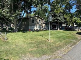 featured image of 122 Peters St #1