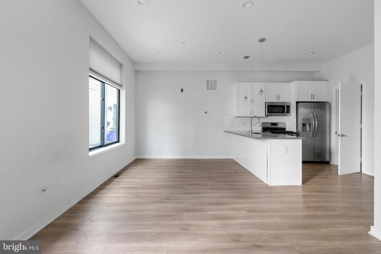 360 Monastery Ave #1R - Photo 3 of 15