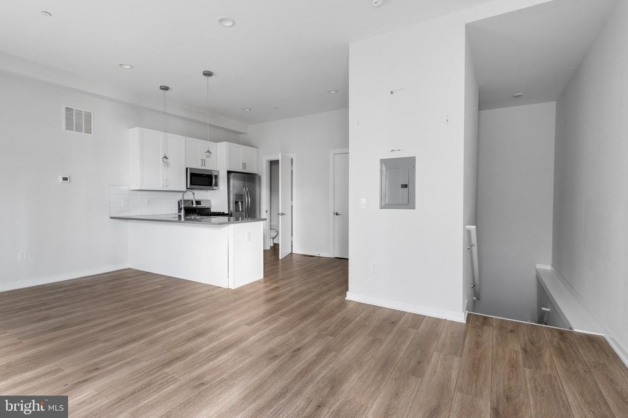 360 Monastery Ave #1R - Photo 4 of 15
