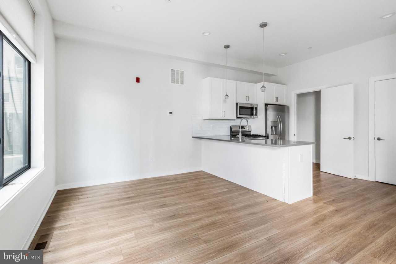 360 Monastery Ave #1R - Photo 6 of 15