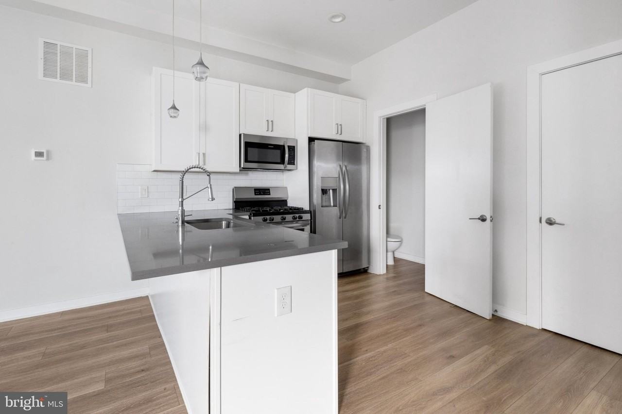 360 Monastery Ave #1R - Photo 7 of 15