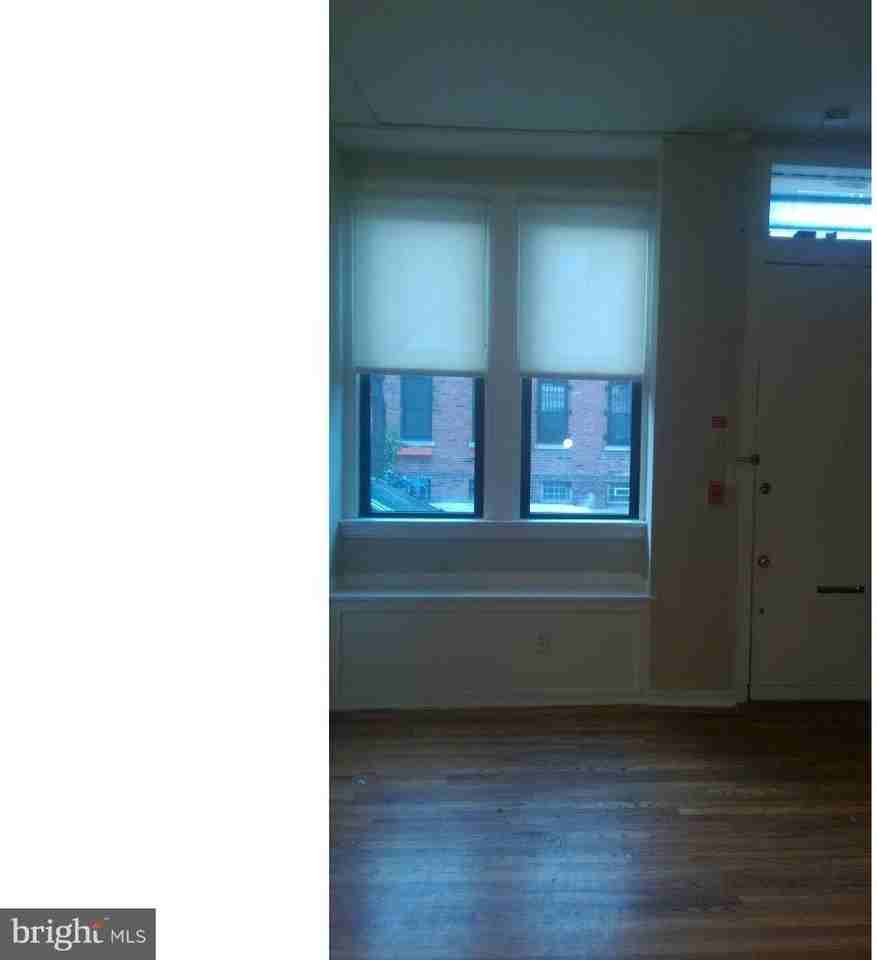 411 S 11th St #3 - Photo 4 of 17