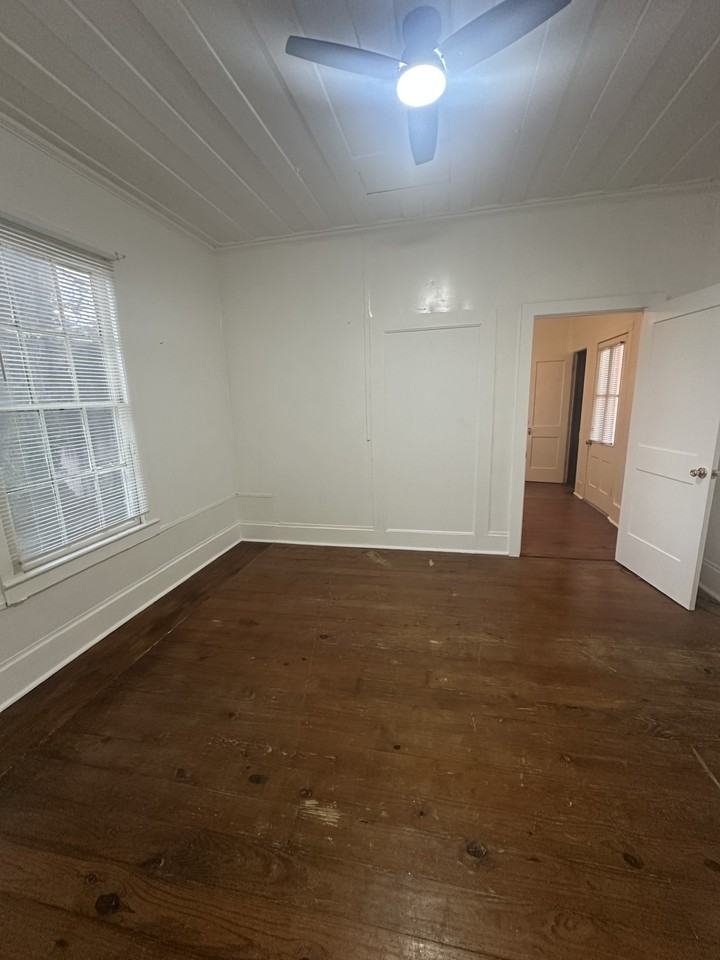 9301 Highway 290 W #9301 - Photo 6 of 10