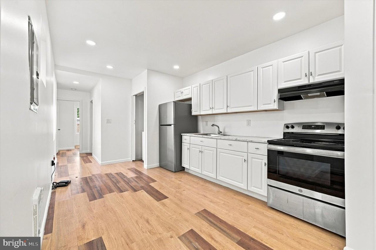 2843 N 13th St #2 - Photo 5 of 19