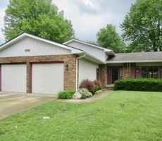 featured image of 1026 Illinois Dr #1