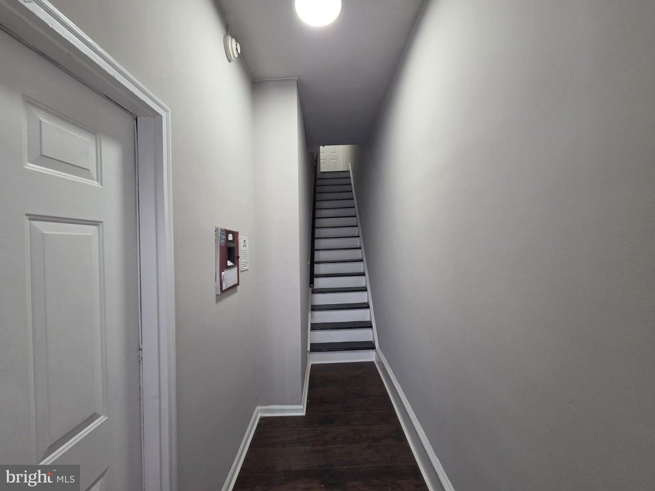 509 E Washington Ln #2ndFLFRONT - Photo 3 of 18