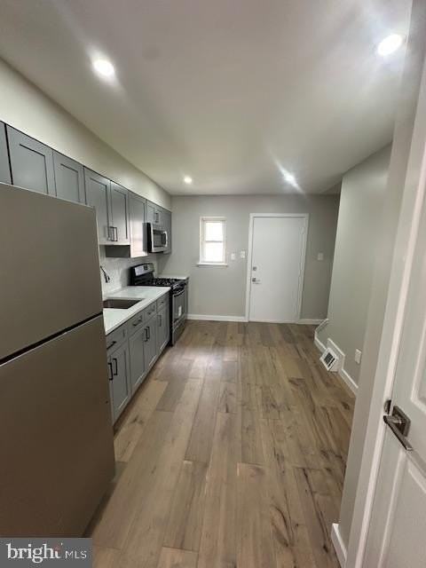 2723 Sears St - Photo 4 of 21