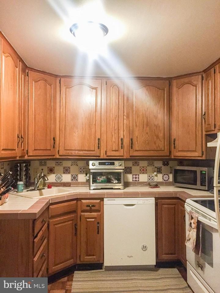 1136 South St #A - Photo 2 of 13