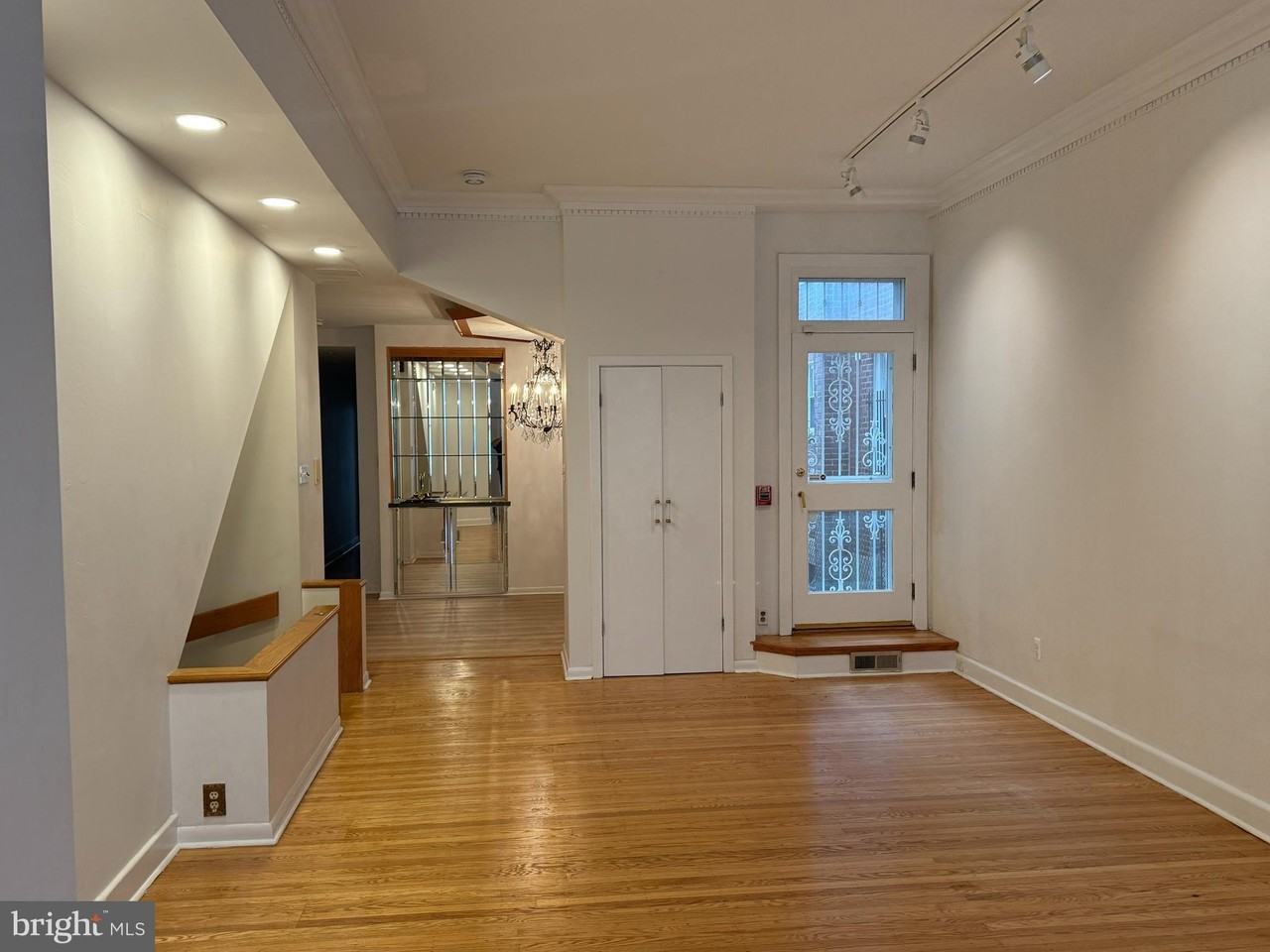 1411 S Broad St #1 - Photo 5 of 23