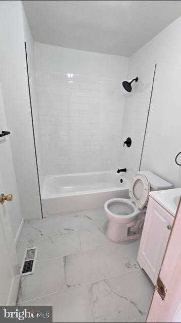 1835 N Leithgow St - Photo 3 of 11