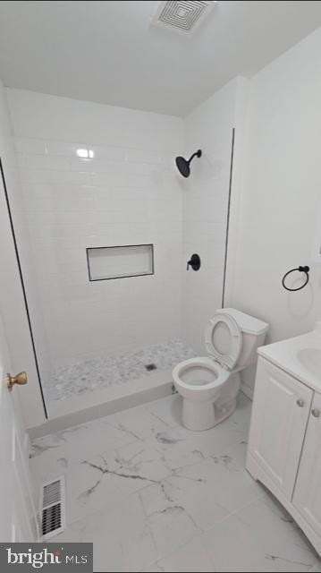 1835 N Leithgow St - Photo 5 of 11