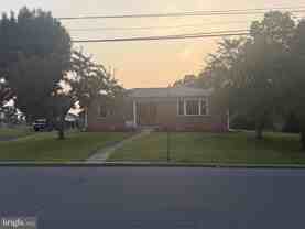 462 N Pleasant Ave - Photo 1 of 1